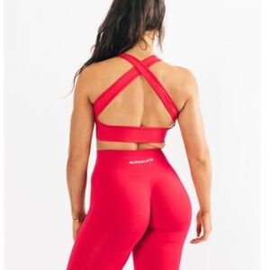 Alphalete Vault Bra Cherry Red Compression Sports Bra Women’s Size M